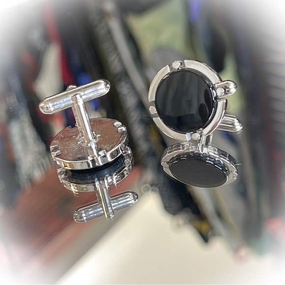 💕Beautiful Silver Tone Cufflinks Black Onyx💕 - Picture 2 of 5